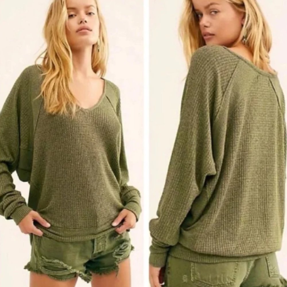 Free People Women's Santa Clara V-Neck Pullover Thermal Top Green Small NWT